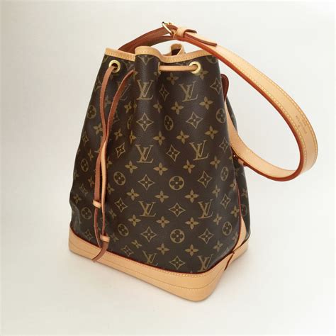 louis vuitton bucket bag fake|bucket bag louis vuitton monogram.